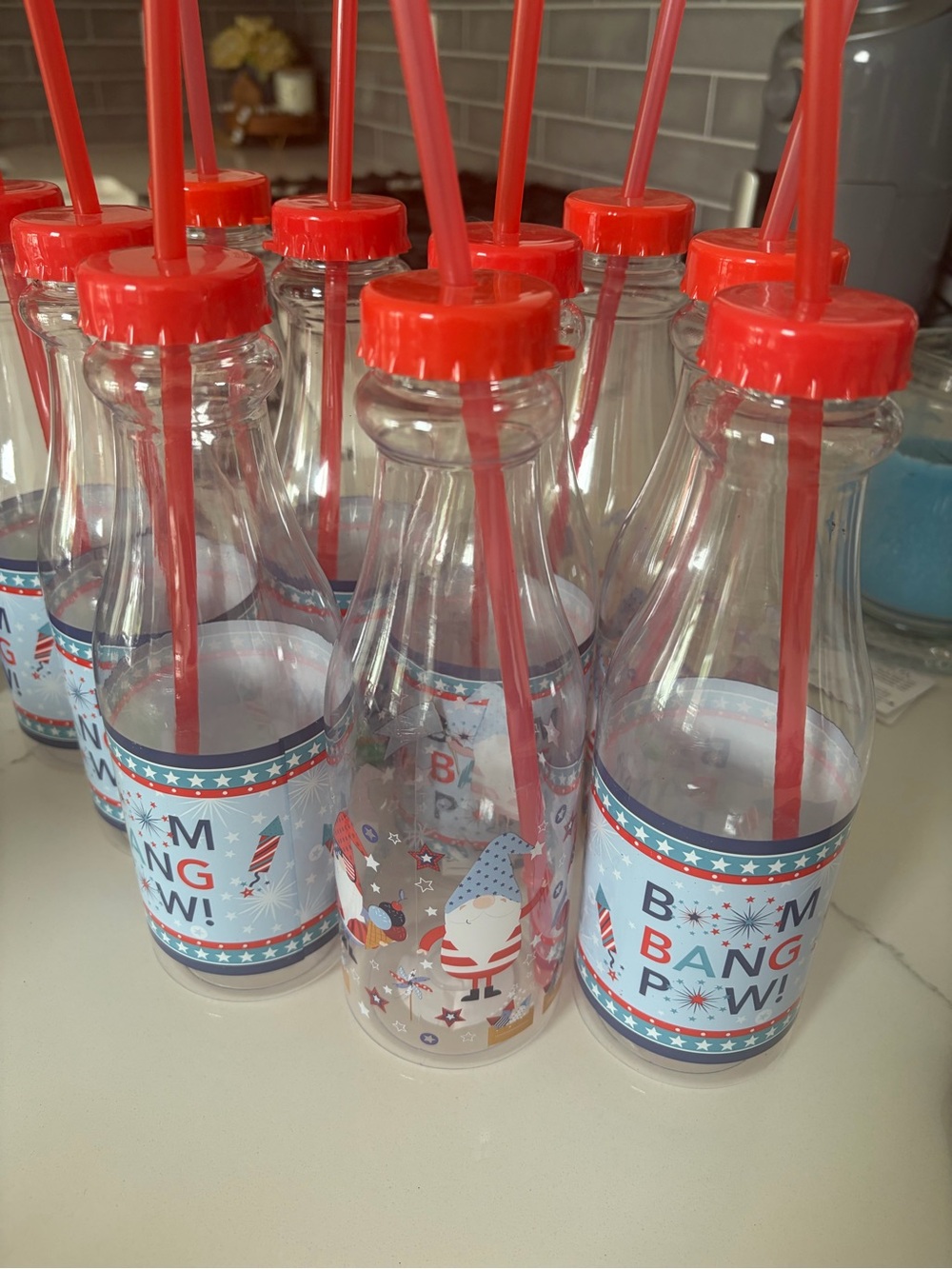 10 Patriotic Red Lid Party Plastic Drink Bottles -Clear Bottles with Straws